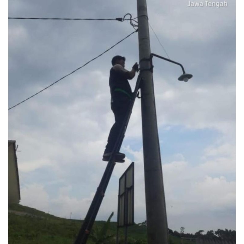 TIANG BESI LAMPU JALAN / TIANG BESI GANTUNG LAMPU JALAN FULLSET