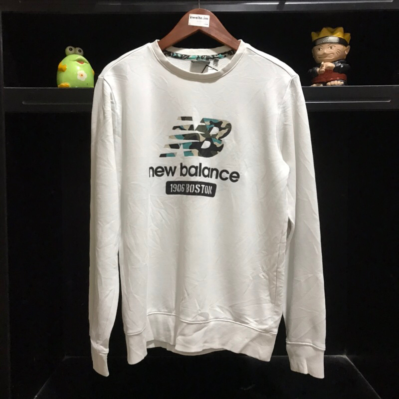 crewneck NewBalance Putih 2nd