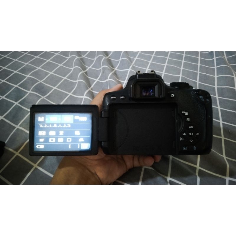 kamera second Canon 750D fullset