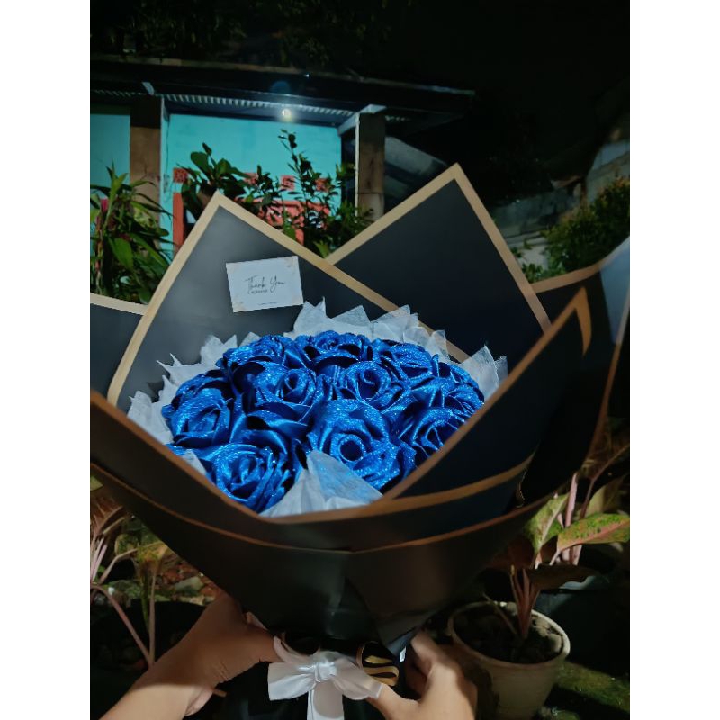 

Buket pita satin navy