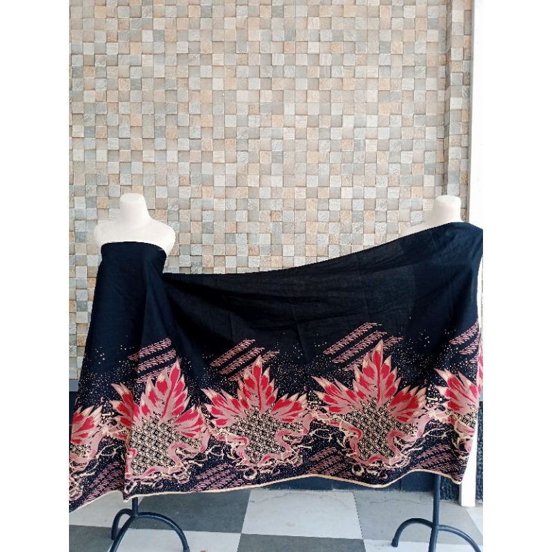 kain batik motif daun