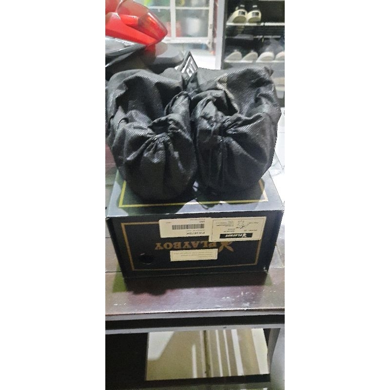 Sepatu Playboy Second rasa Baru