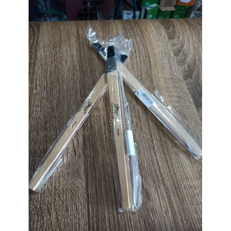 

KUAS LUKIS 12MM