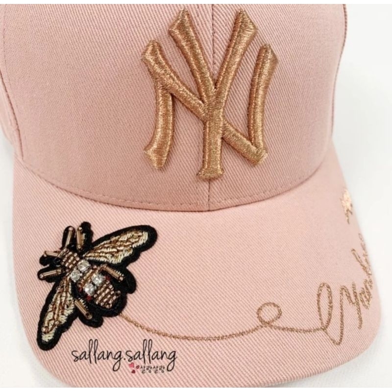 brand new (blm pernah pakai & masih ada tag) - mlb NY gold bee/flower embroidery cap in pink