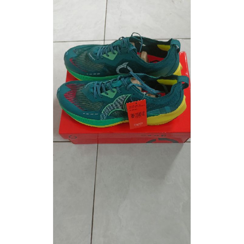 SEPATU RUNNING ORTUSEIGHT HYPERGLIDE 3.0