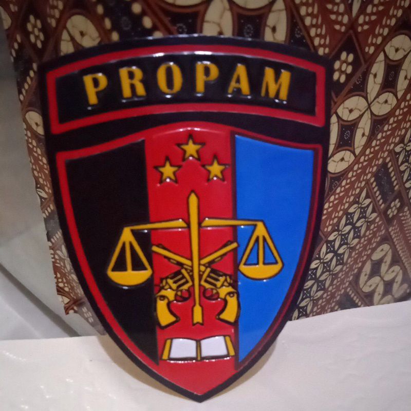 

stiker embos logo Propam