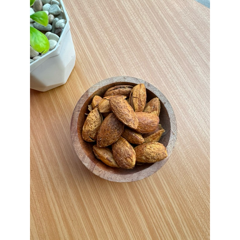 

CEMILAN Kacang Almond Kulit Panggang 500gram