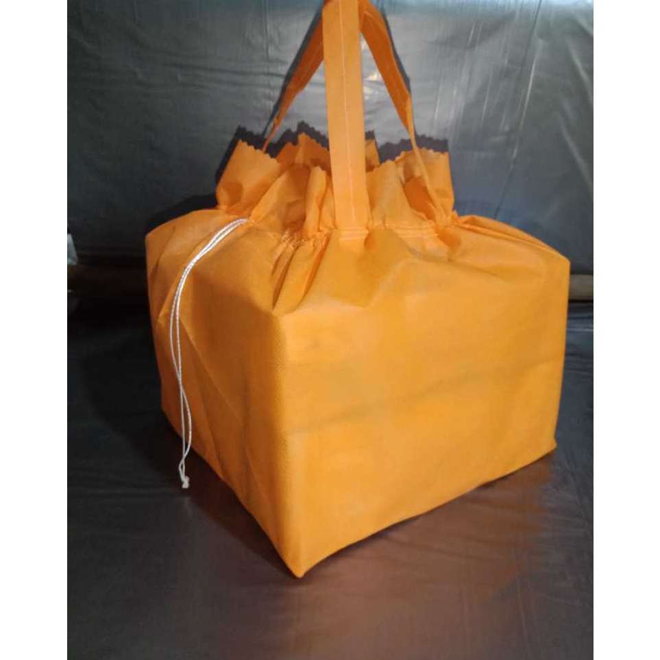 

Sale Goodiebag TAS HAJATAN serut polos besek box nasi 2x2 isi 12pcs