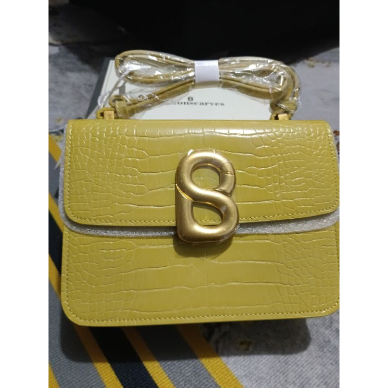 Audrey 2.0 medium bag buttonscarves