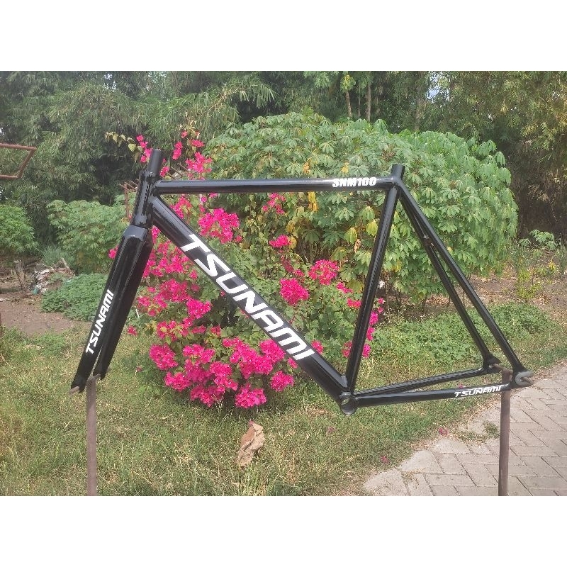 frameset tsunami hitam gloss custom