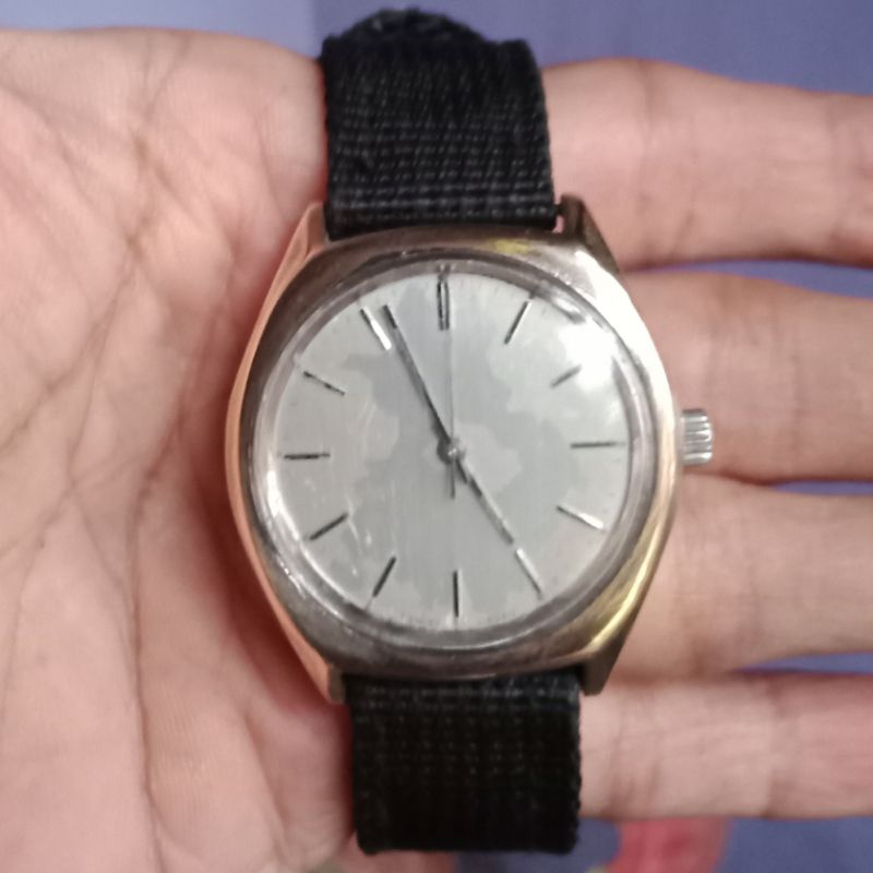 Jam tangan titus mesin kuning manual win