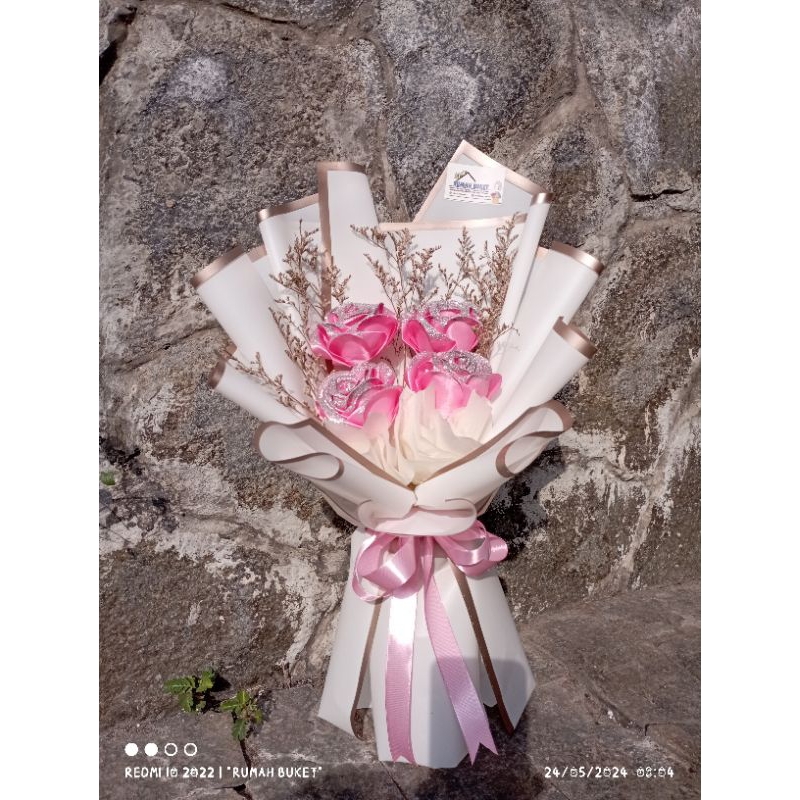 

buket pita satin 4 tangkai fariasi pink dan biru gliter