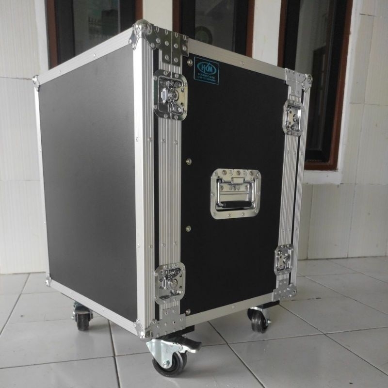 Hardcase 12U + Roda