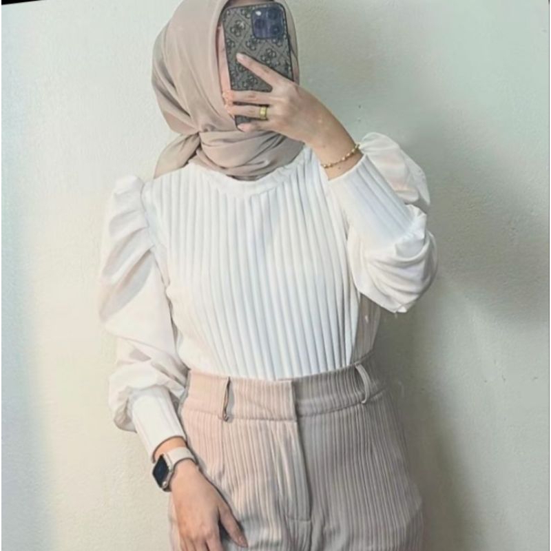baju wanita/atasan wanita putih/blus wanita tangan balon/blus terbaru/blous wanita kenit/baju balon/