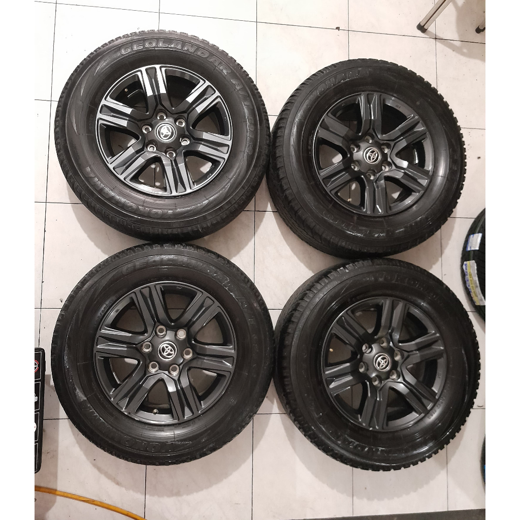 velg seken bekas oem original hilux ring 17 ban bonusgeratis ongkir pelek bekas hylux