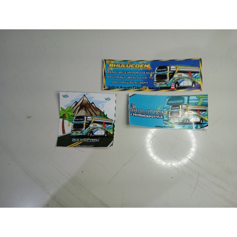 

stiker bus dewi permata bhulucoen (harga per pcs)
