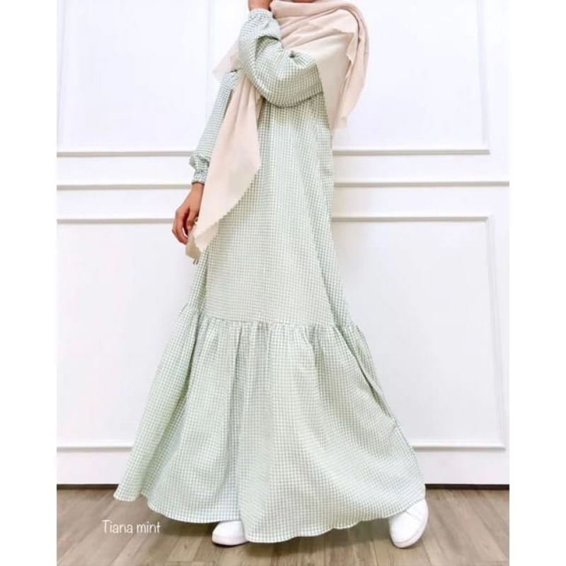 TIANA DRESS Latasha Outfit