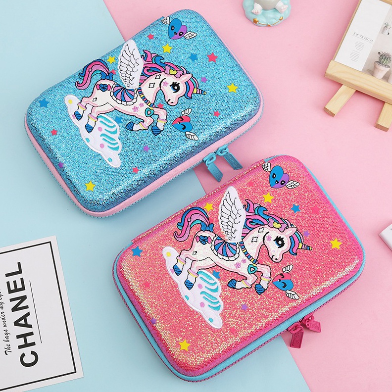 

ART E2H6 Kotak Tempat Pensil 3D SMIGGLEE Timbul Karakter Unicorn Glitter Kado Ultah Lucu Pencil Case Unik Misaki Spesial Design Smiggle Top Quality
