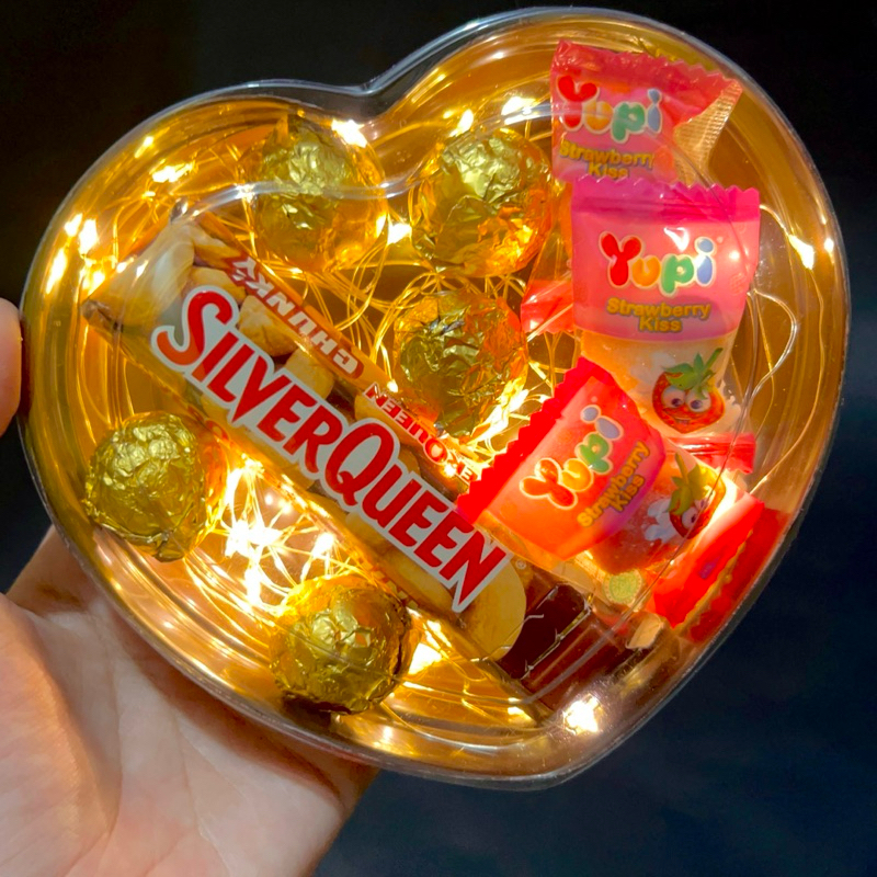 

(SUDAH ADA BOX) HAMPERS COKLAT KADO MINI GIFTBOX LAMPU LOVE VALENTINE (KDW176