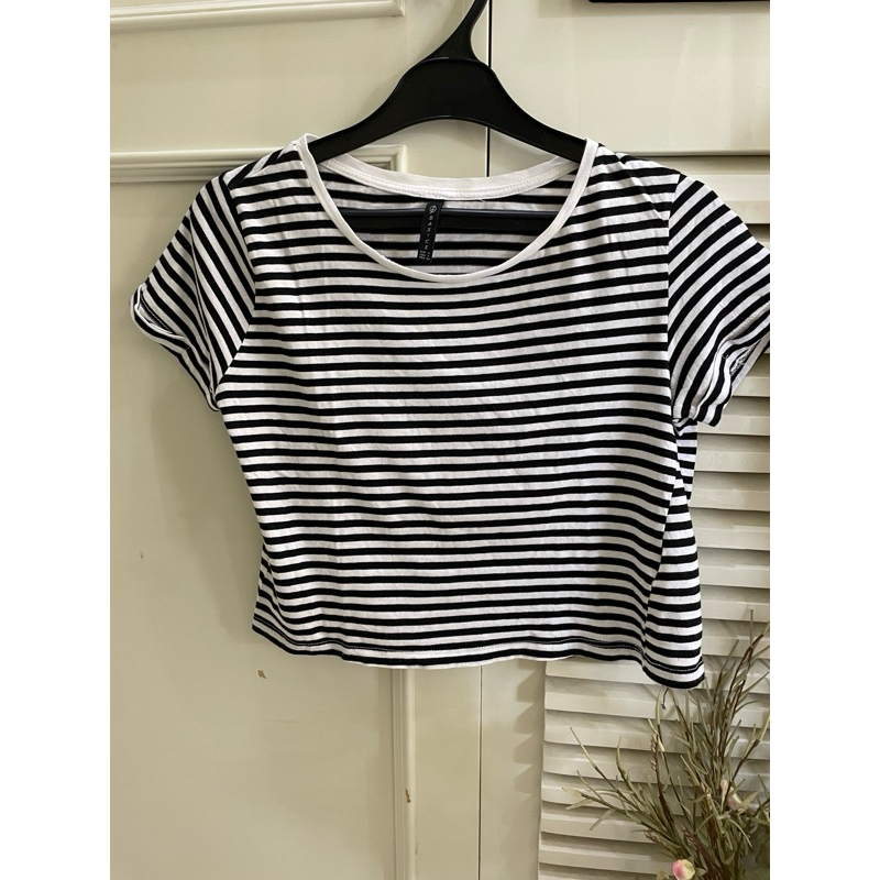 stradivarius crop t shirt