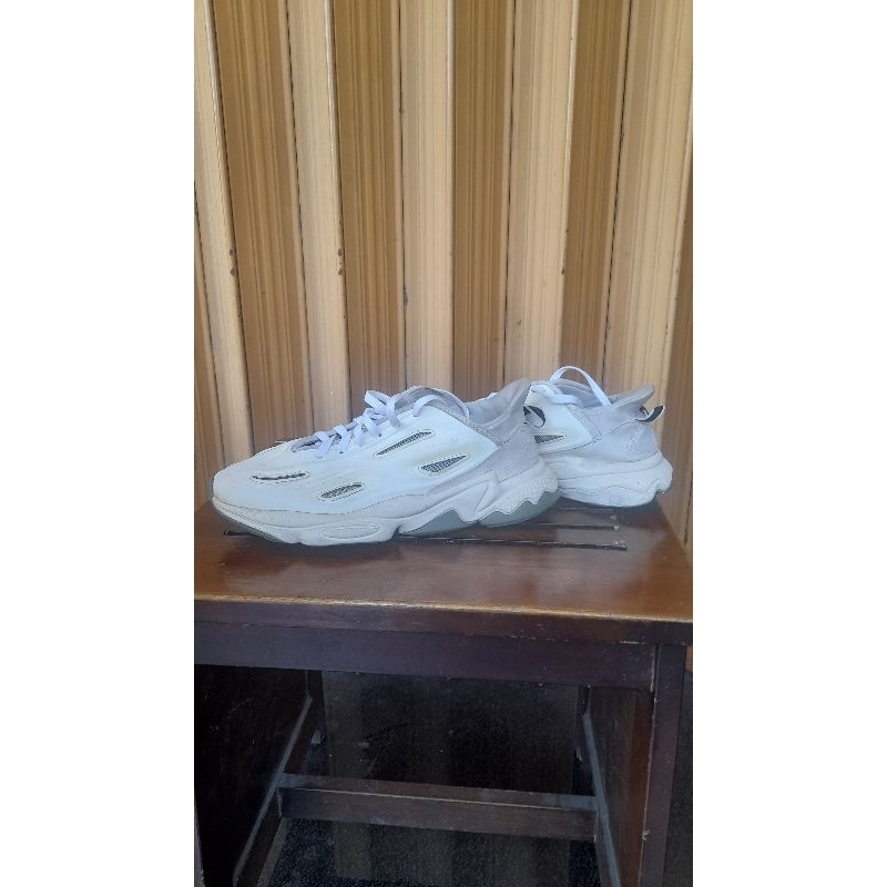 Sepatu Adidas Ozweego Celox Putih Size 44 Putih