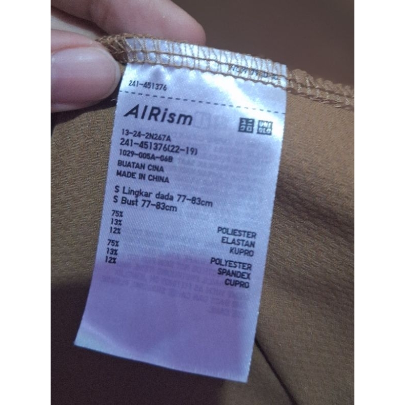 PRELOVED jaket airism uniqlo