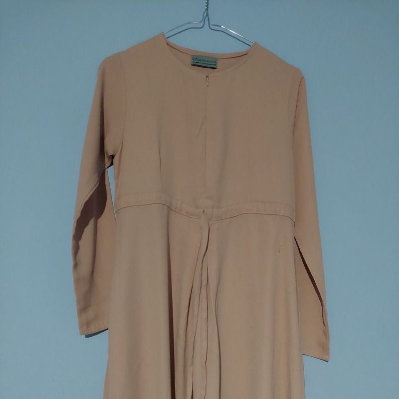 Hijab Prinncess Dress Preloved warna peach salem