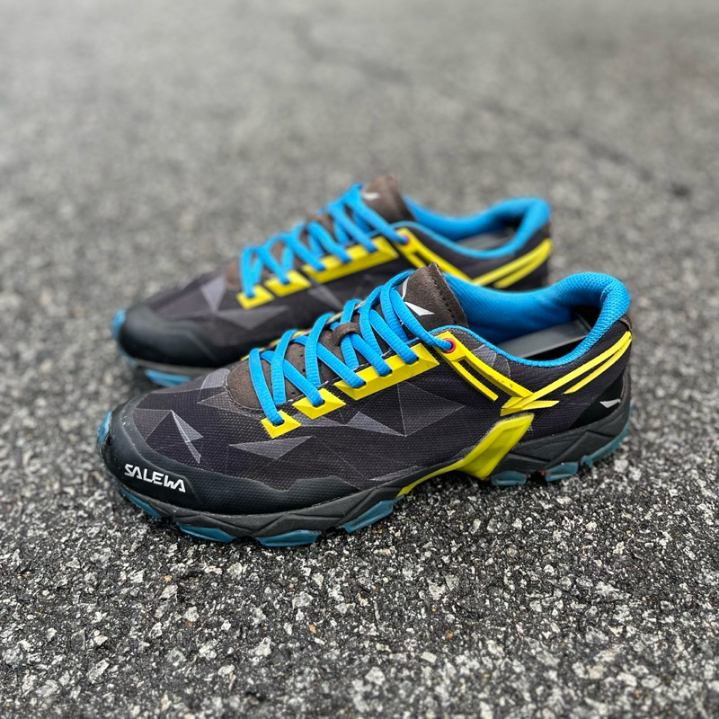 Salewa Ms Lite Train Sepatu Outdoor Gunung Hiking Trail Running Second Bekas