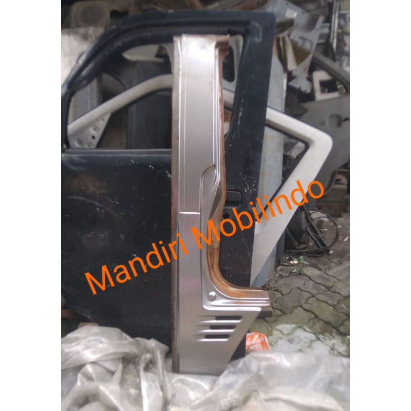 Pilar Samping Belakang Pintu Suzuki Futura ORI