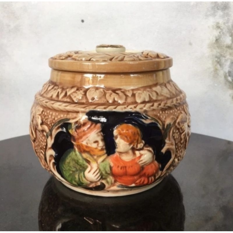 Toples keramik japan motif eropaan