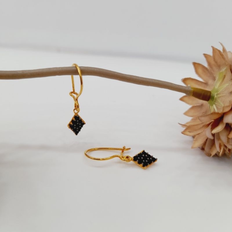 Anting Emas Asli Hitam Variasi 750