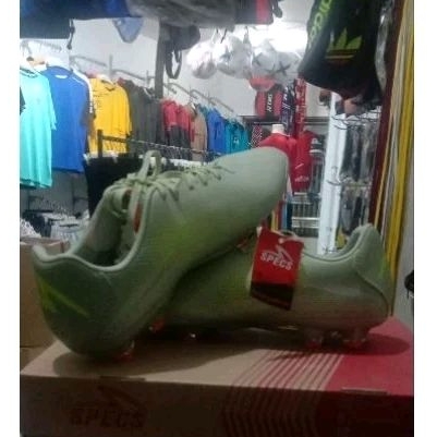 sepatu bola ori