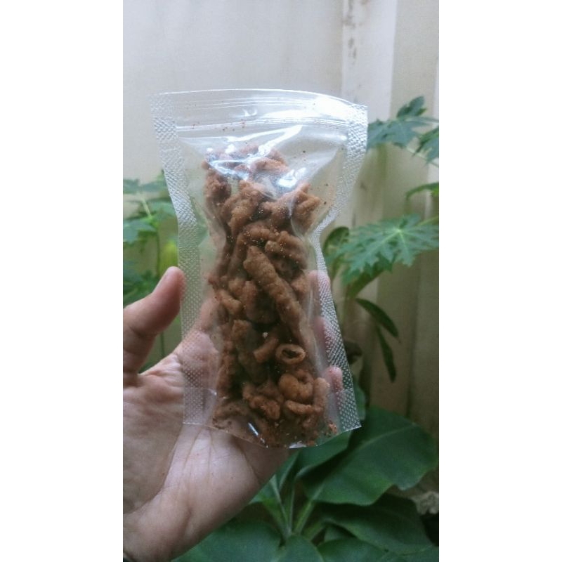 

50gram keripik usus ayam pedas daun jeruk