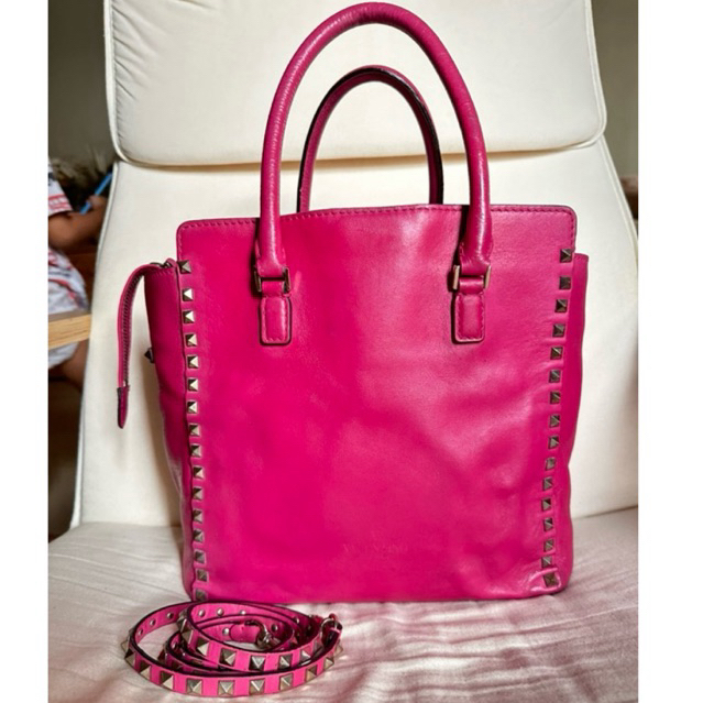 valentino garavani rockstud bag preloved fuschia