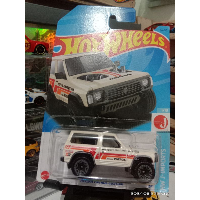 HOT WHEELS NISSAN PATROL CUSTOM