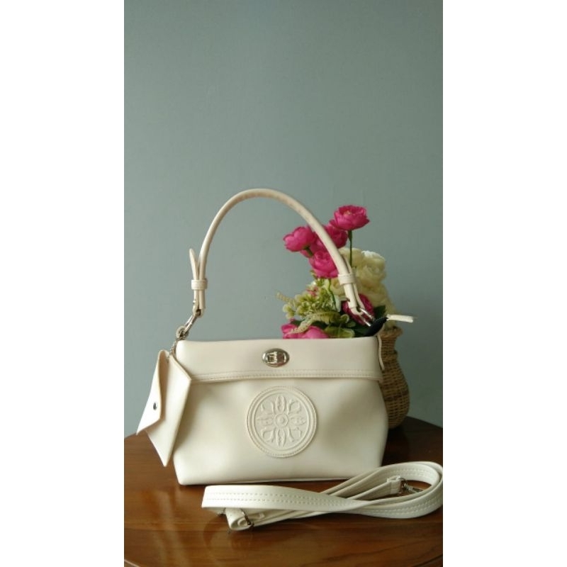 Tas Wanita 2 Tali Warna Putih Tulang Kulit tebal kualitas bagus