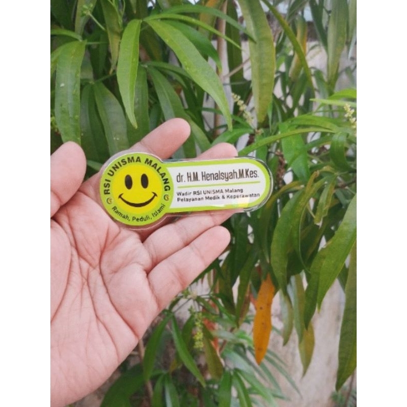 

name tag/nama dada akrilik