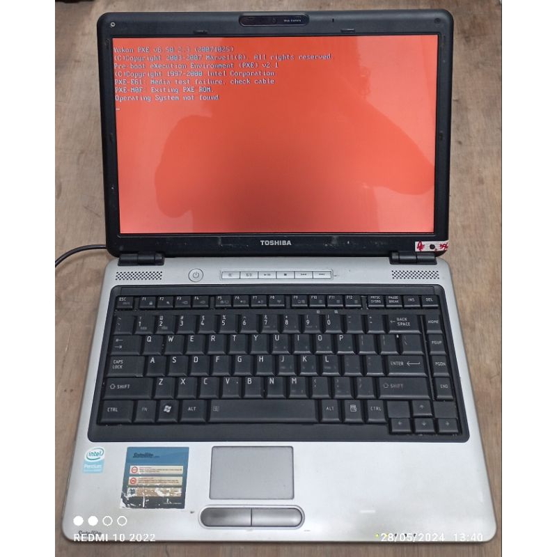 Laptop Toshiba Satellite L310 Intel Pentium DDR2 minus LCD