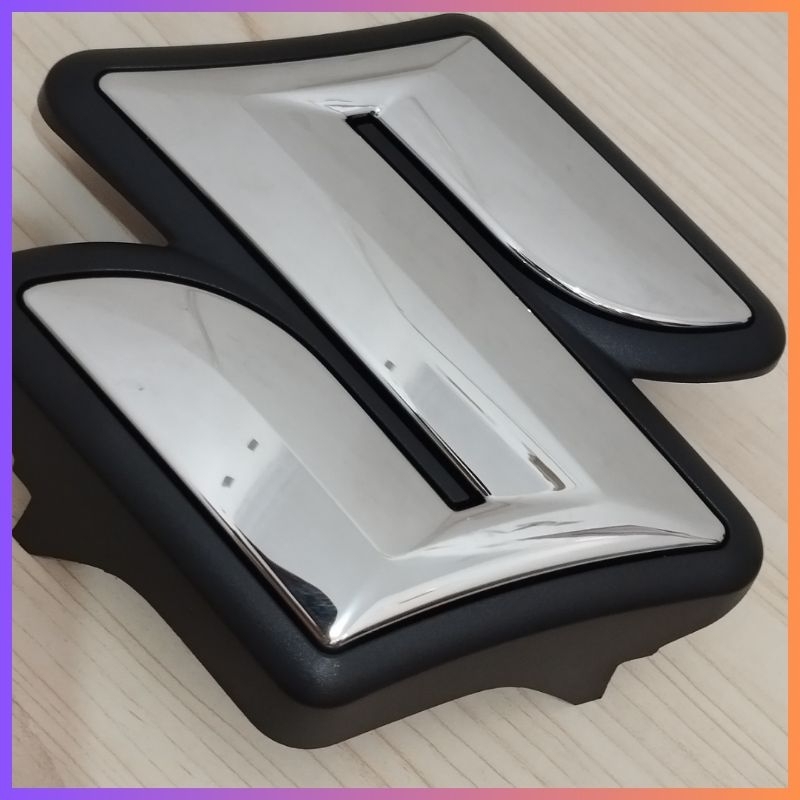 Logo grill depan SUZUKI XL 7 ORIGINAL/ Logo S Suzuki