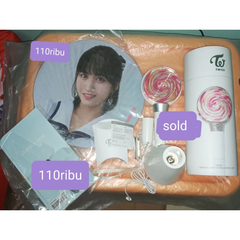 OFFICIAL MERCHANDISE LIGHTSTICK TWICE CANDYBONG VER.1 LIGHTSTICK WANNA ONE MD
