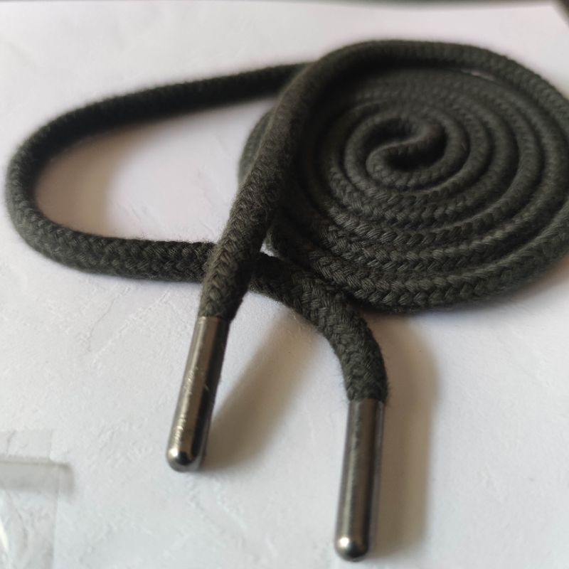tali sepatu.tali hoodie hijau army ujung aglet besi