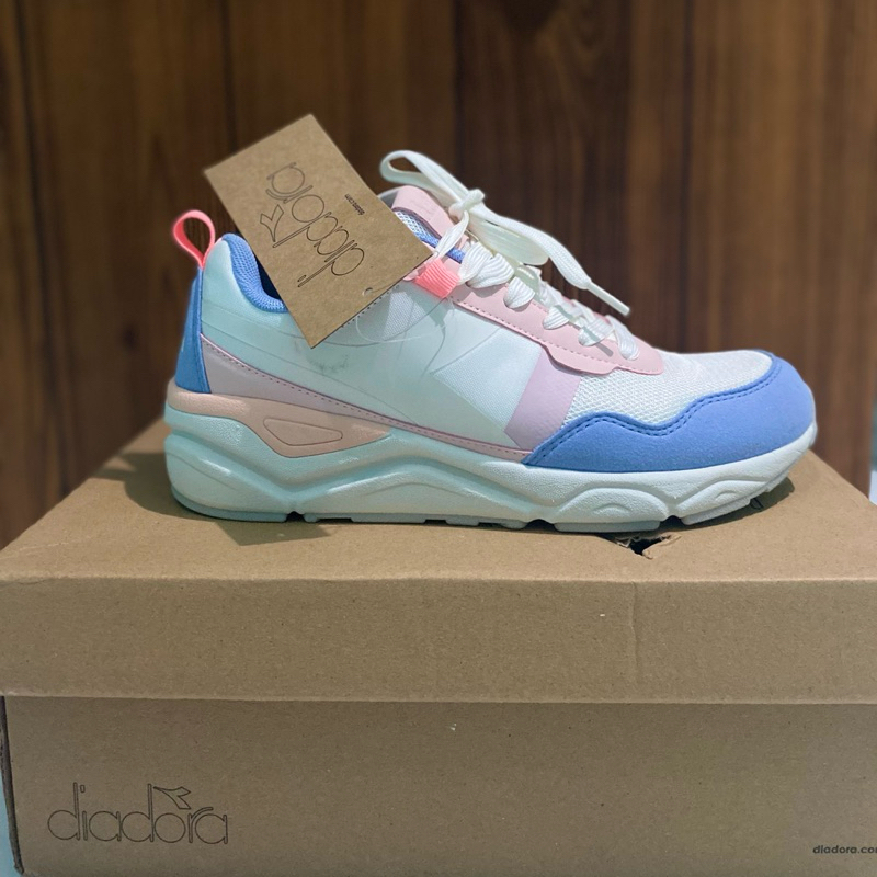 Diadora fandela women shoes