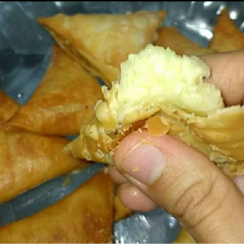 

Sambosa keju mini frozen (isi 10bj) samosa keju frozen food Malang