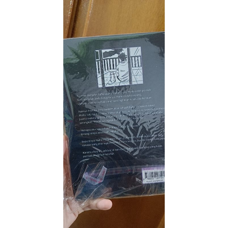 preloved novel ori midnight diaries by malioboro hartigan hardcover