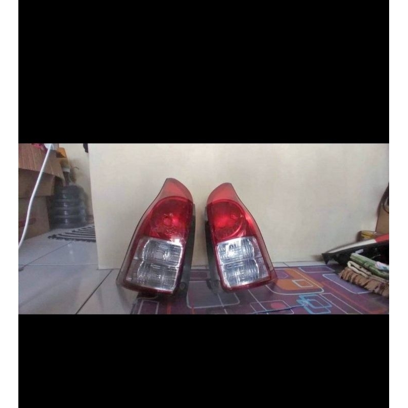 stoplamp avanza xenia 2012-2015