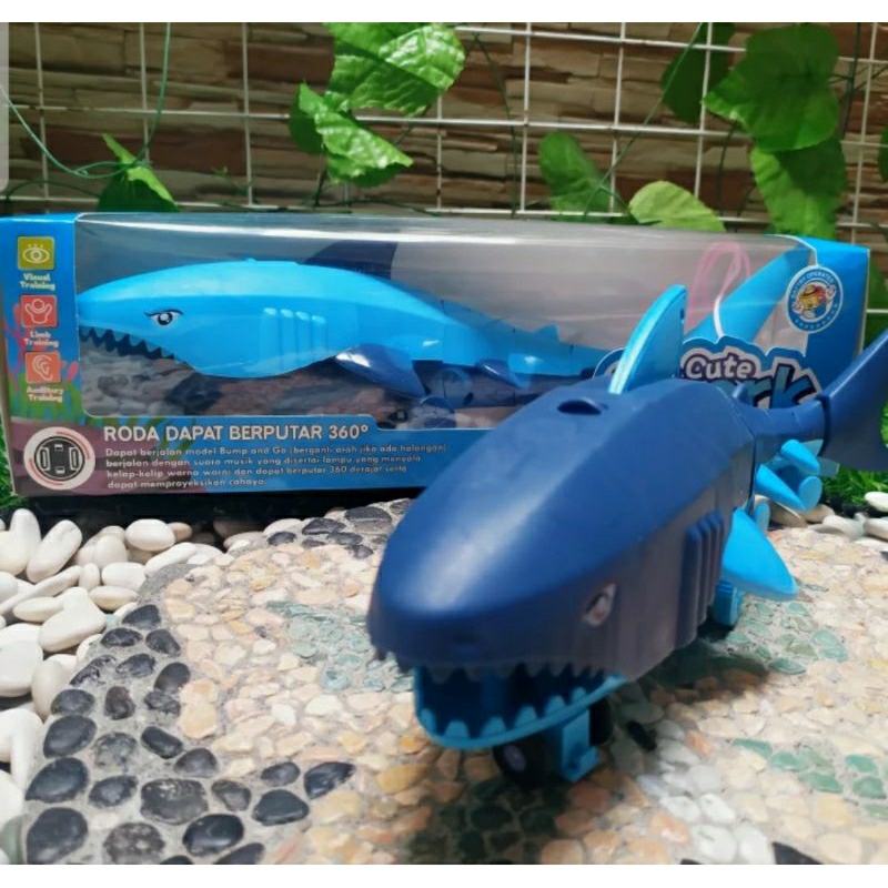 MAINAN BABY SHARK BUMP GO ANAK LAKI LAKI - MAINAN HIU NON DI AIR
