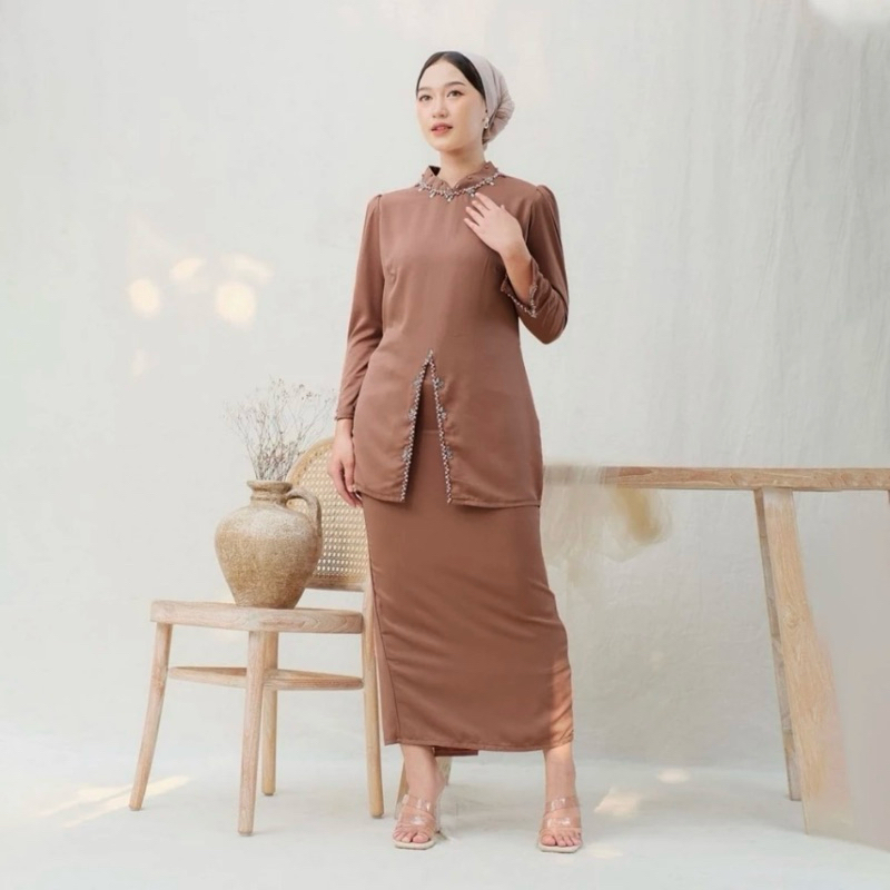 Baju kurung wanita modern