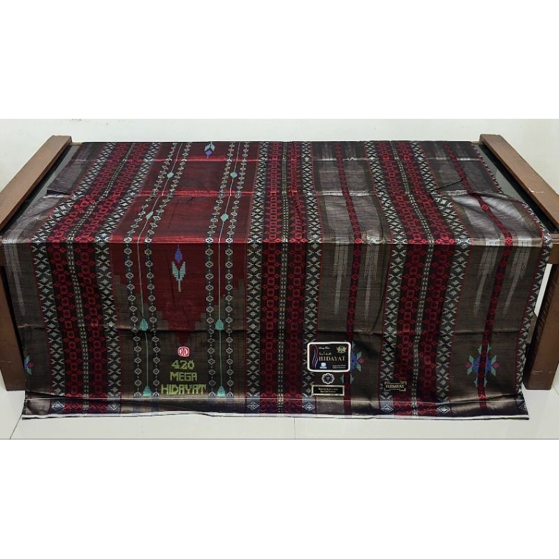 SARUNG TENUN SUTRA SAMARINDA MEGA HIDAYAT 420 EXCLUSIVE FULL SUTRA SYINTETIS 100% ORIGINAL LIMITED E