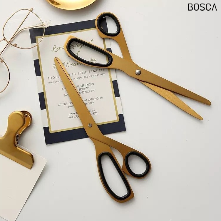 

Dijamin Suka Bosca Living Gunting Emas Serbaguna Stainless Steel Gold Scissor Gaya Vintage Import