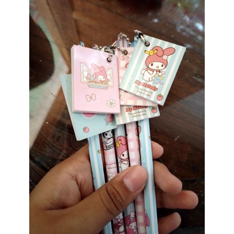 

pulpen buku